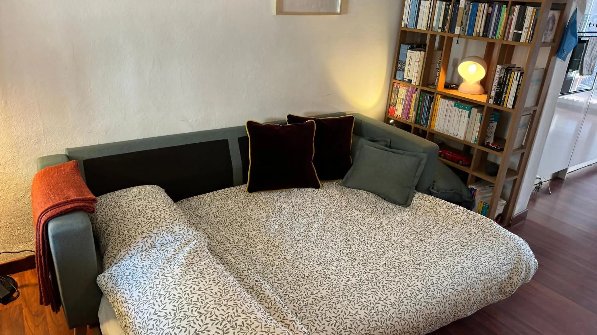 Apartament Commenda 25 - A Special Spot In The Heart Of Mediolan 0*,
